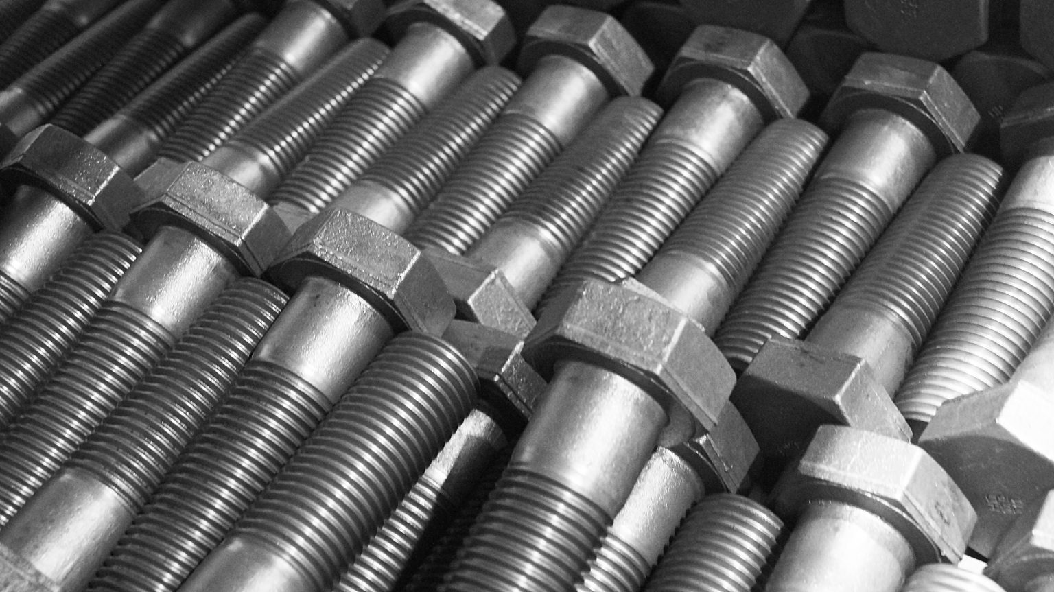 Balancing Performance with Heavy Duty Vehicle Fasteners